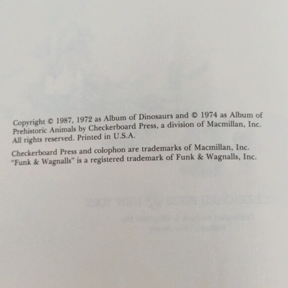 Vintage Funk and Wagnalls World of Dinosaurs and Other Prehistoric Animals - Picture 4 of 8